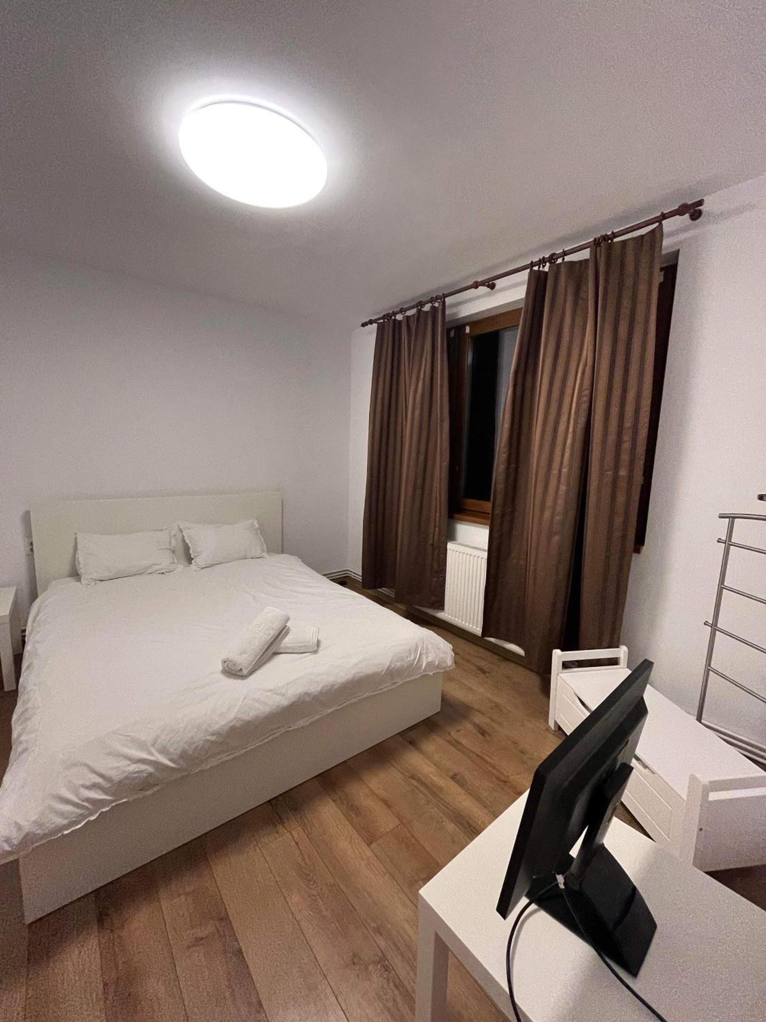 Peles Green Apartment & Piano Kaloşvar Dış mekan fotoğraf